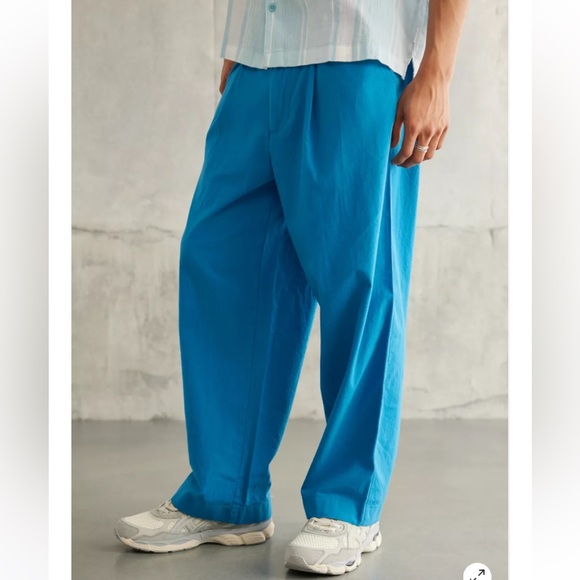 Standard Cloth Jason Summer
Pleated Trouser Pant urbanoutfitters - Picture 2 of 4